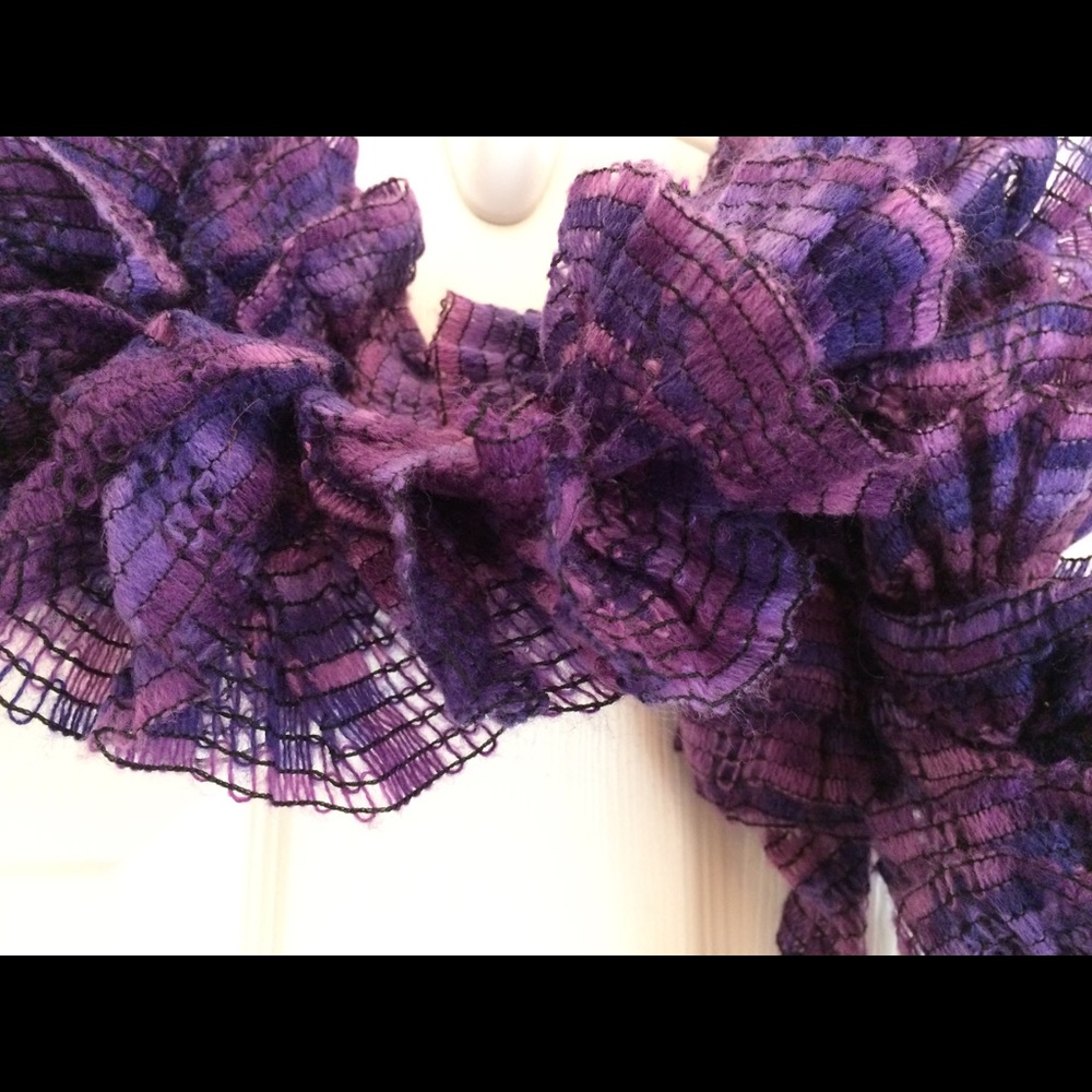 Purple Ruffled Scarf - Picture 4 of 5