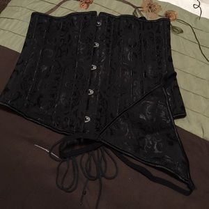 Corsett w/Thong NWOT