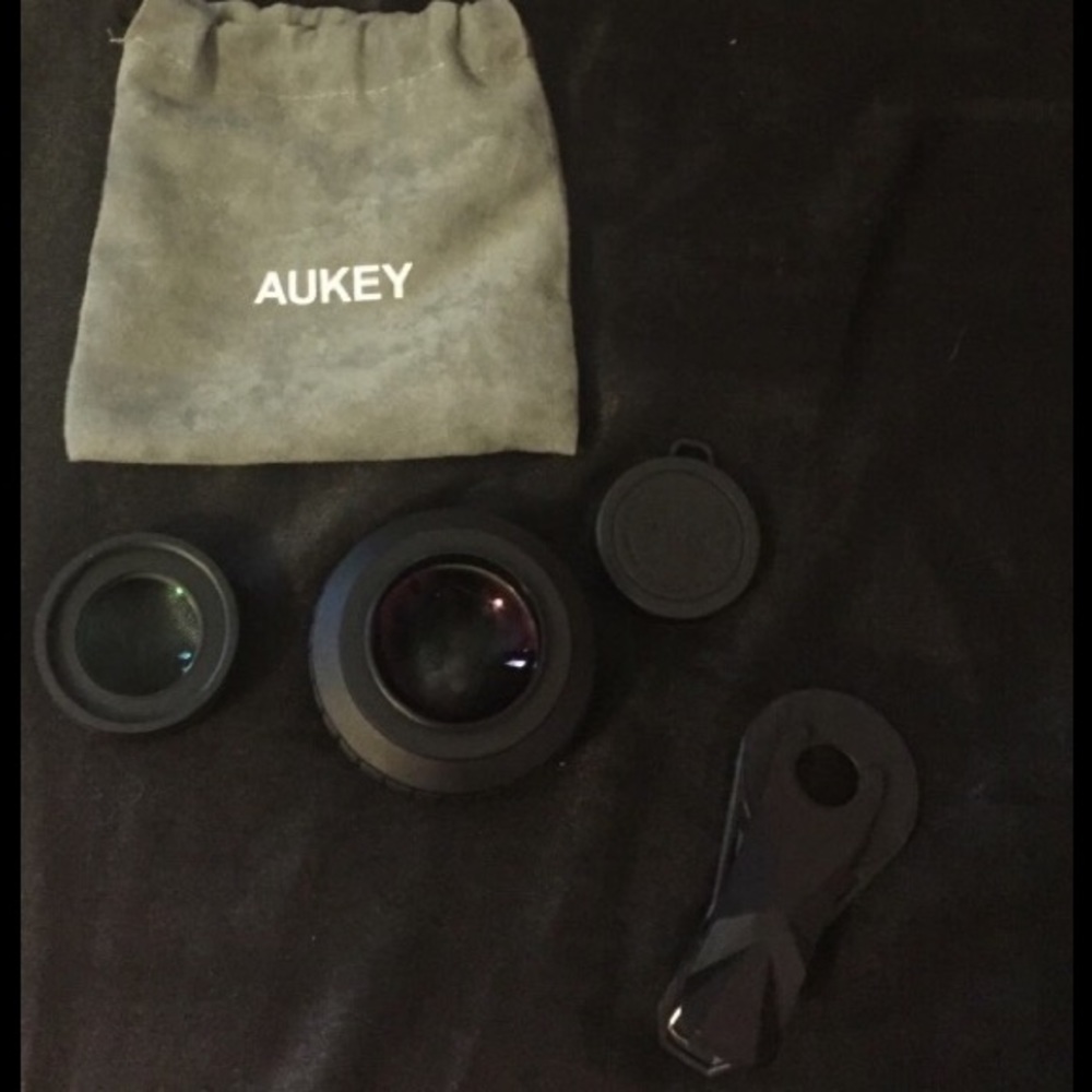 Clip on phone camera