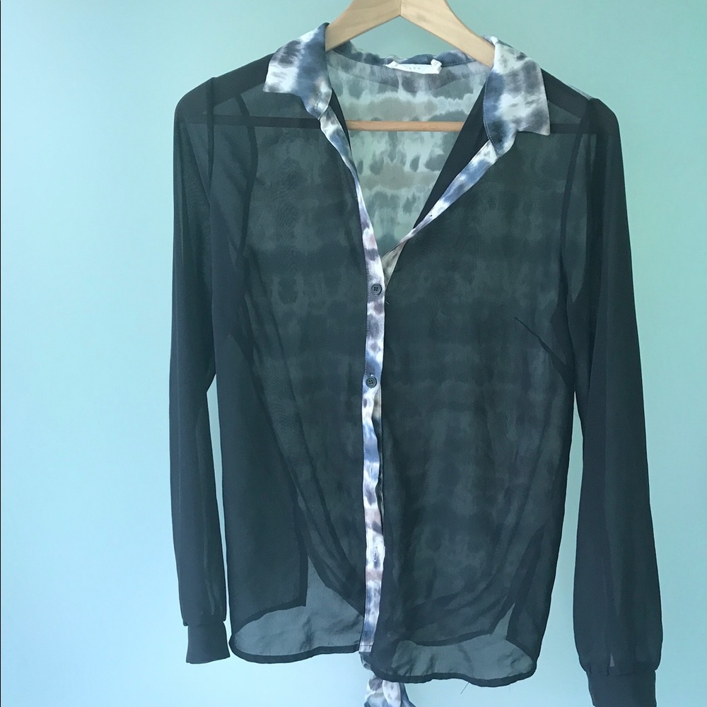 Slightly sheet shirt