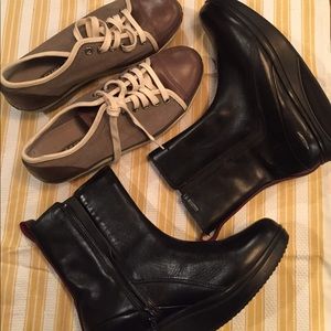 MBT 2 pairs!!Awesome deal very nice condition 38