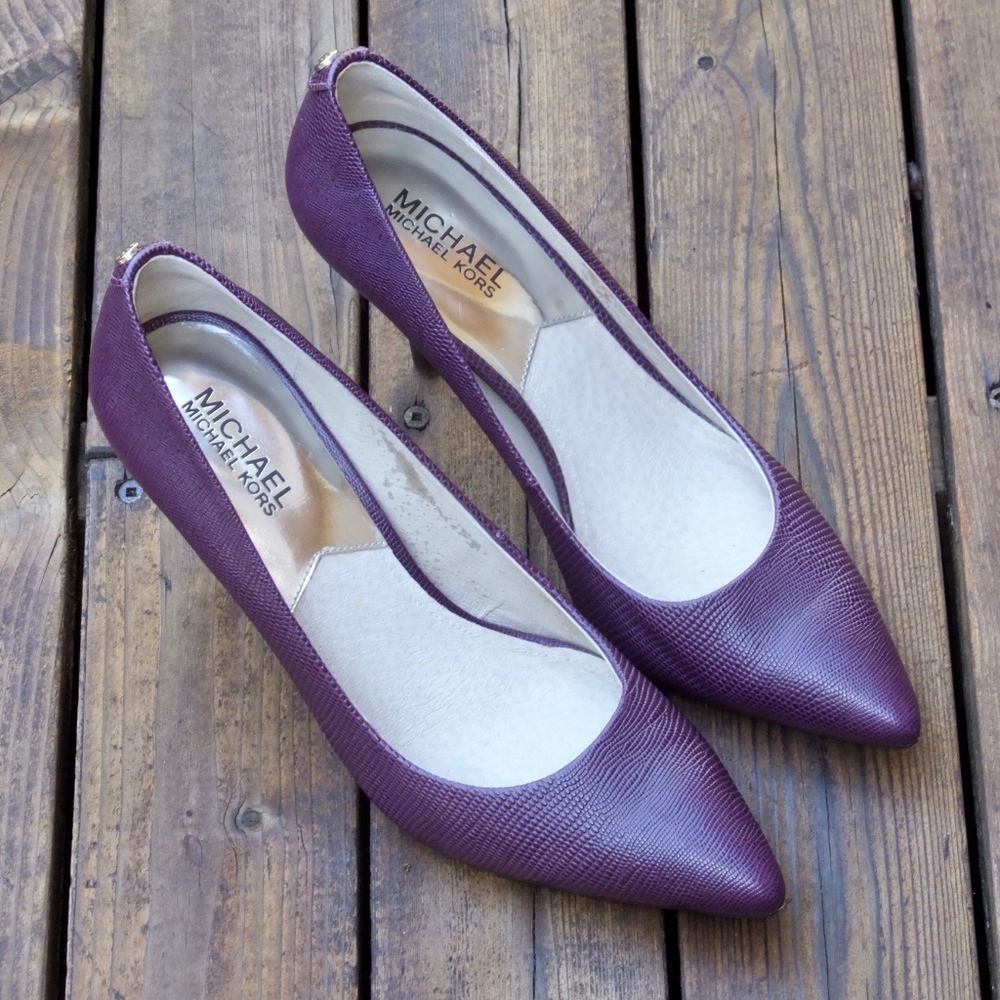 Michael Kors purple pumps