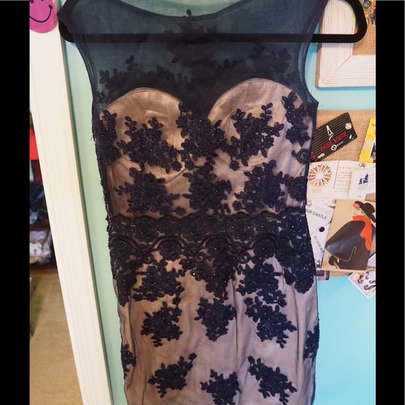 Navy blue homecoming dress size 2 - Picture 5 of 6