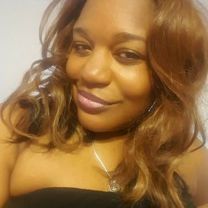 Meet your Posher, Nakisha