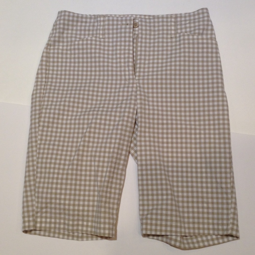 Women's Bermuda shorts