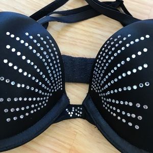 Victoria's Secret miraculous plunge bra 32B.