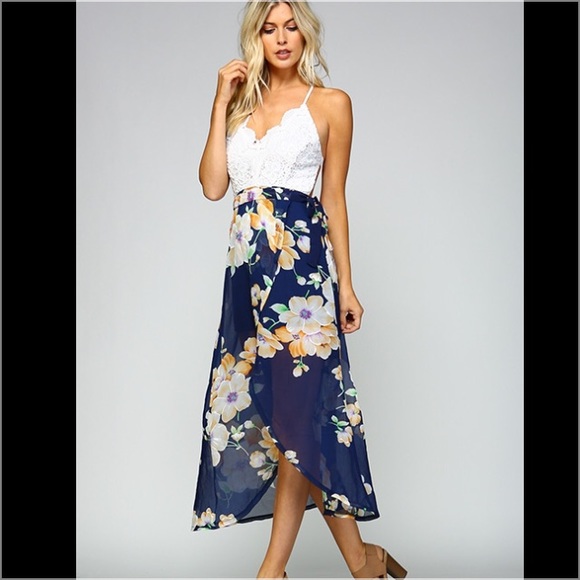 *LAST ONE* White Crochet Halter & Floral Dress - Picture 5 of 8