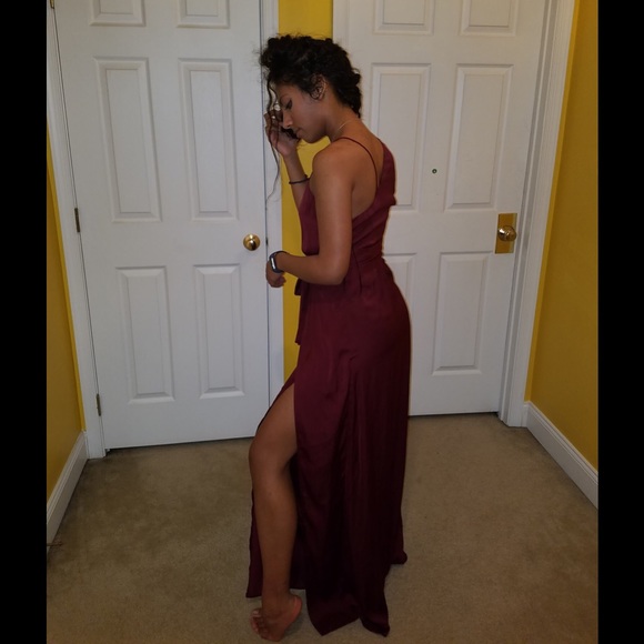 Red prom dress size 4 - Picture 5 of 5