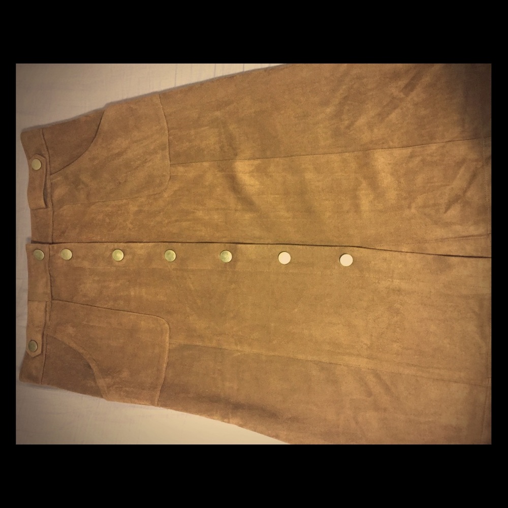 Brown skirt