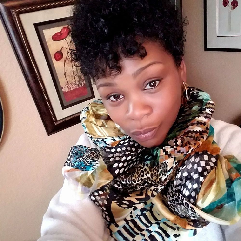 Meet your Posher, Renee