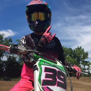 Meet your Posher, Ethan