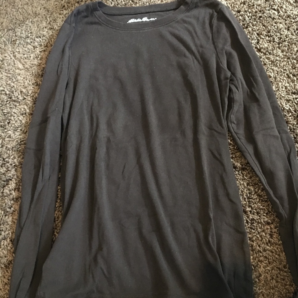 Long-sleeve t-shirt