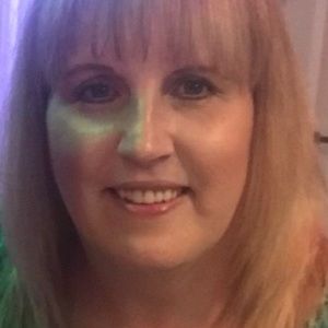 Meet your Posher, Debbie