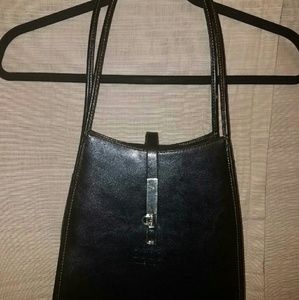 Black leather Gucci purse