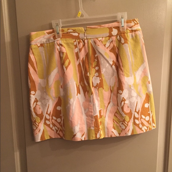 Patterned Skirt - Picture 3 of 3