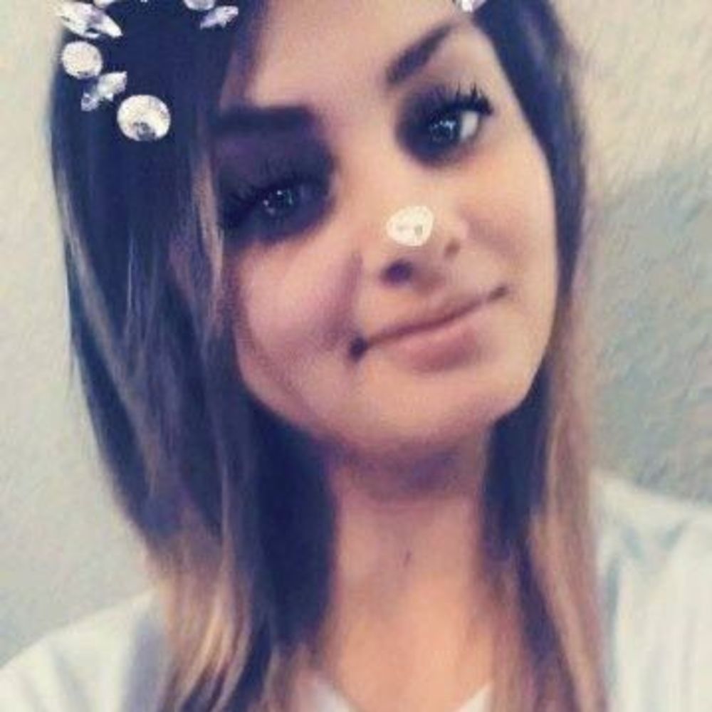 Meet your Posher, Noemi