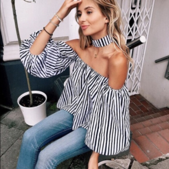 Blouse off shoulder women top with choker - Picture 3 of 3