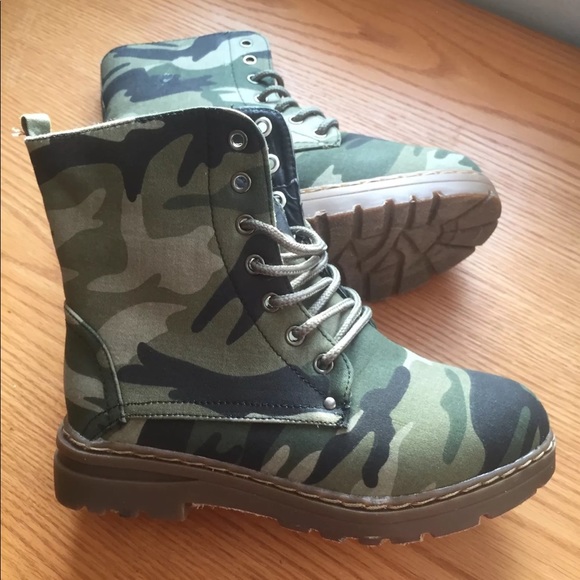 Unisex Kids Camo Combat Boots  flouaget  Size 3 - Picture 3 of 8