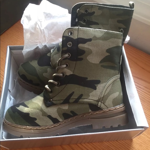Unisex Kids Camo Combat Boots  flouaget  Size 3 - Picture 4 of 8