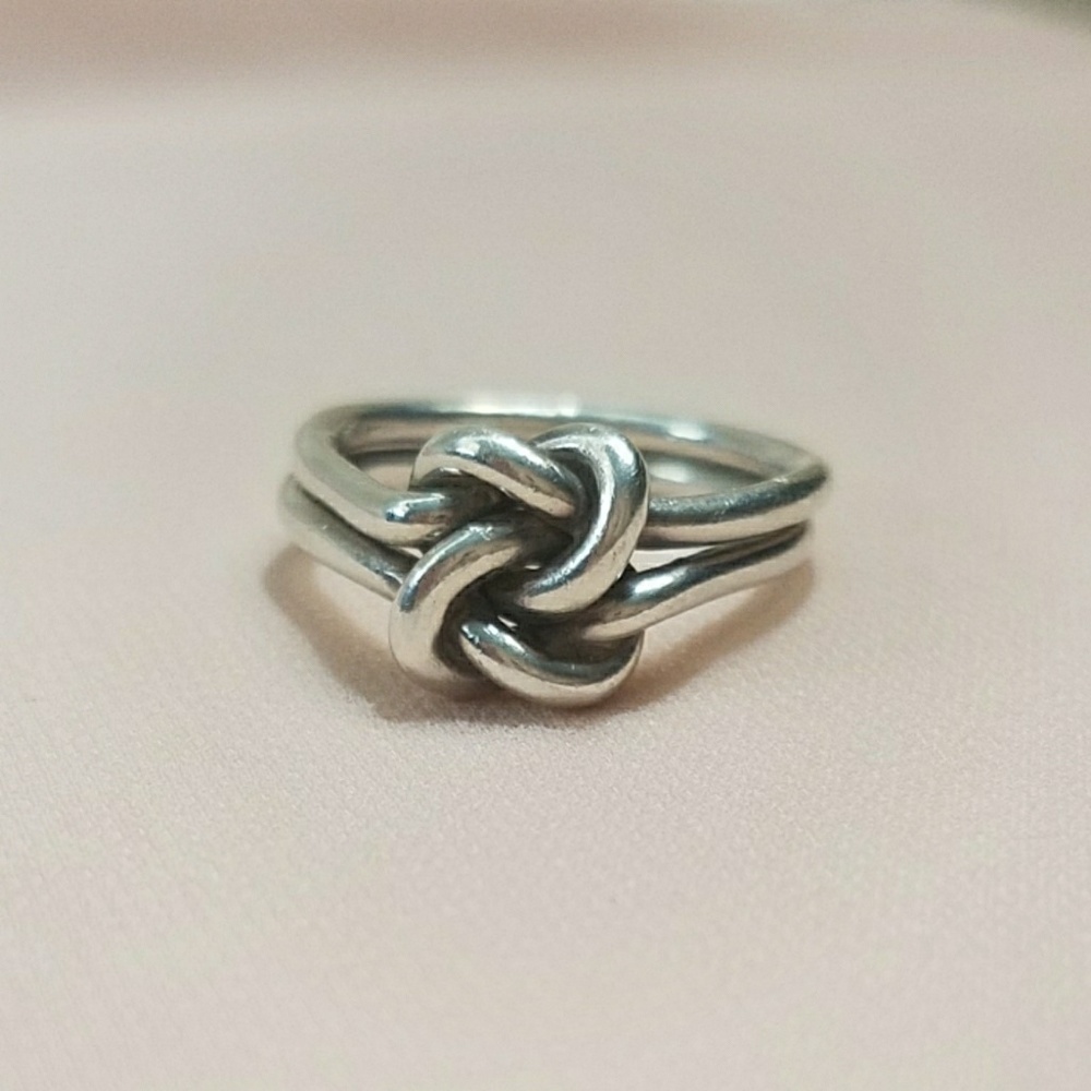 Double Love Knot Ring💕