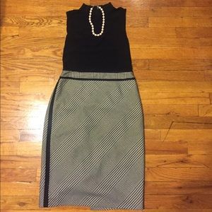 🎀WHBM Plaid Pencil Skirt🎀