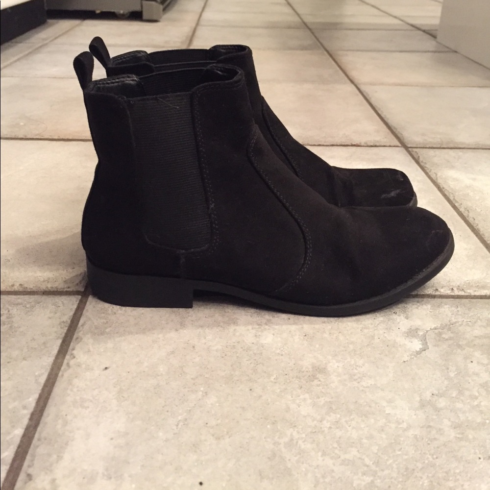 H&M black Chelsea boots