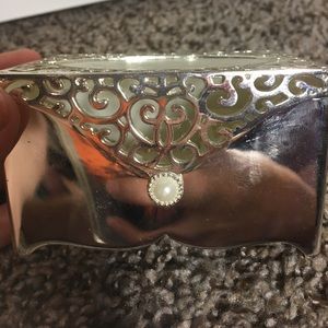 A small cute jewelry box❤️