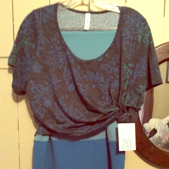 LuLaRoe outfit - Picture 1 of 4