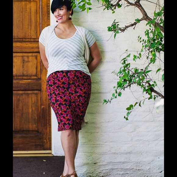 LuLaRoe outfit - Picture 4 of 4