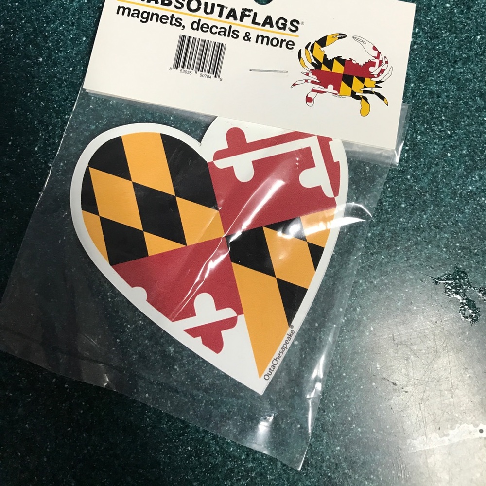 MARYLAND PRIDE HEART CAR MAGNET