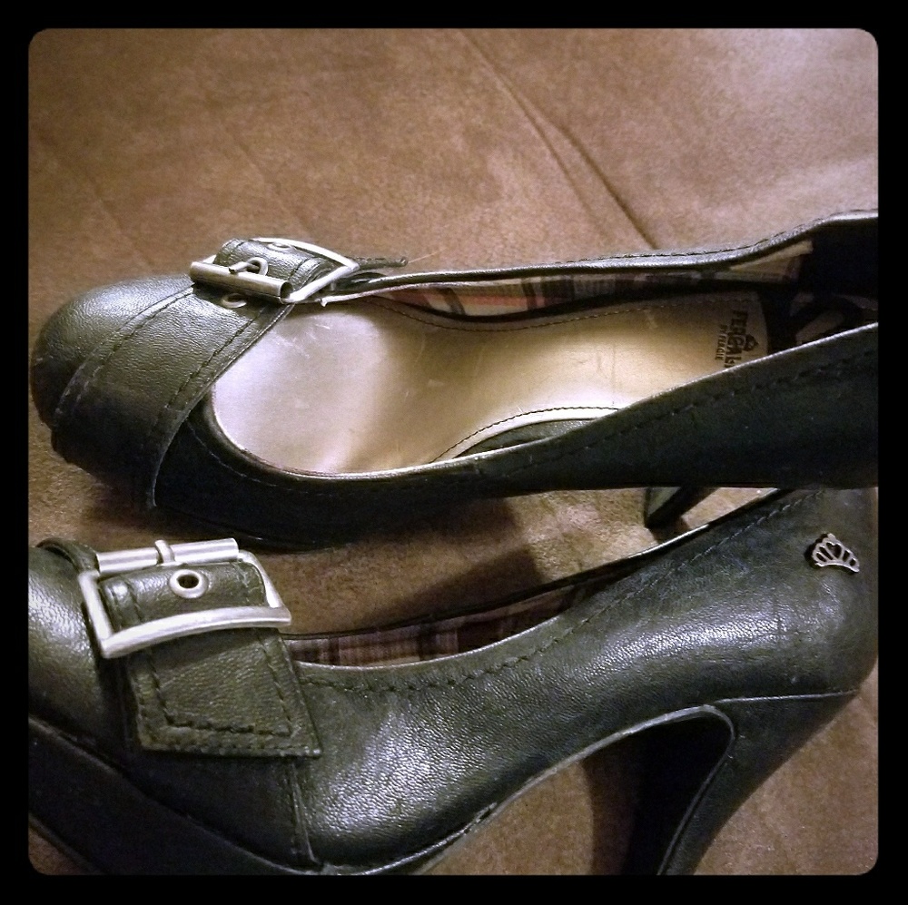 Size 8 Fergalicious by Fergie Black Heels