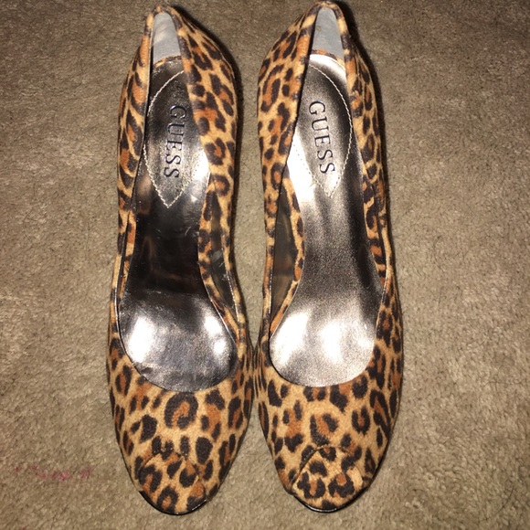 Guess leopard platform heels size 5 - Picture 3 of 3