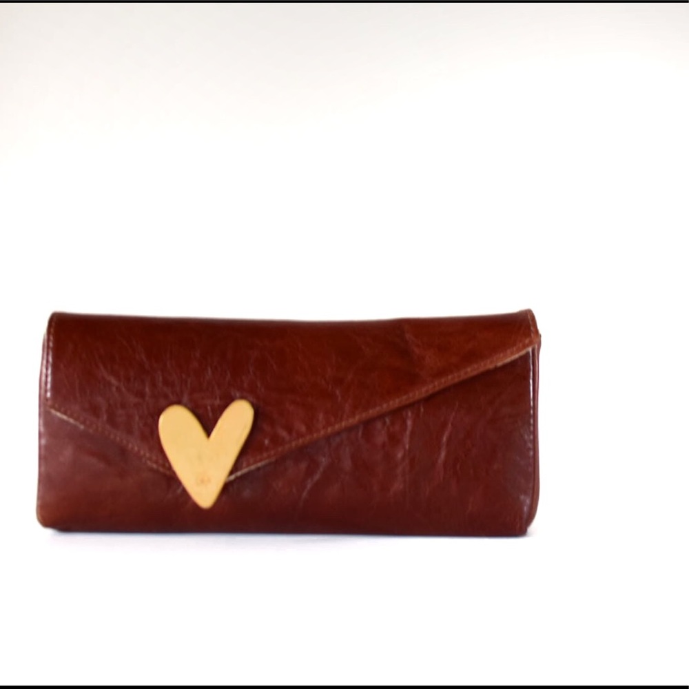 lula by angelica cota leather clutch