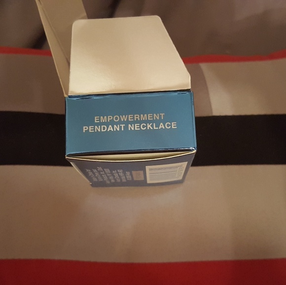 🎄⛄️Empowerment Necklace🎄⛄️ - Picture 2 of 2