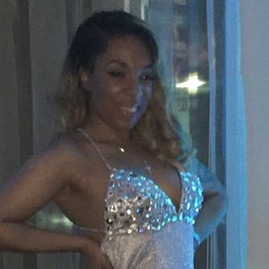 Meet your Posher, Sheree