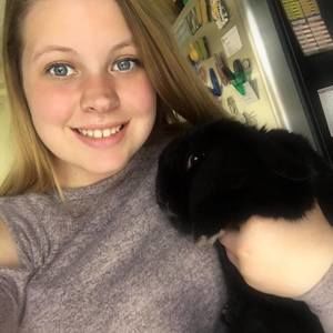 Meet your Posher, Christina