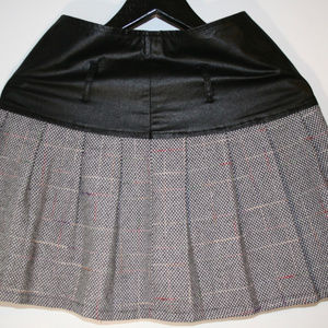 Wool blend folds skirt
