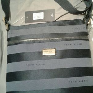 Tommy Hilfiger crossbody purse