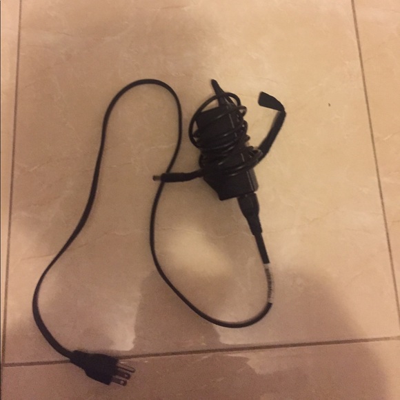 Laptop - Picture 7 of 8