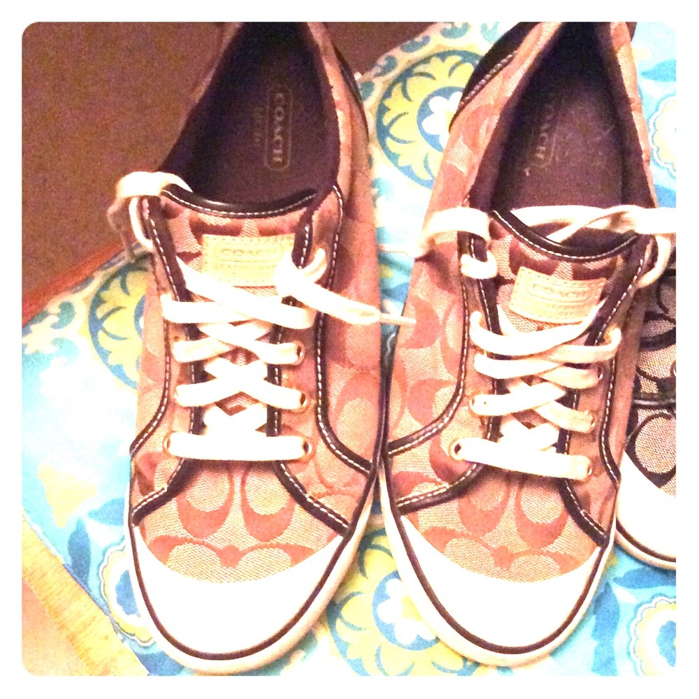 Coach shoes sz 9