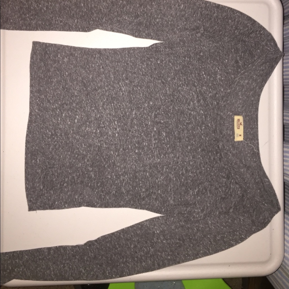 long sleeve gray shirt