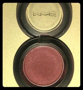 MAC Eyeshadow in Sketch