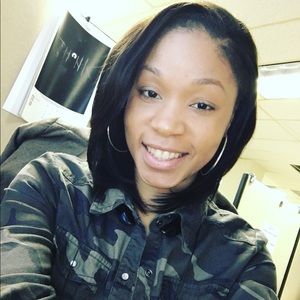 Meet your Posher, Chanelle