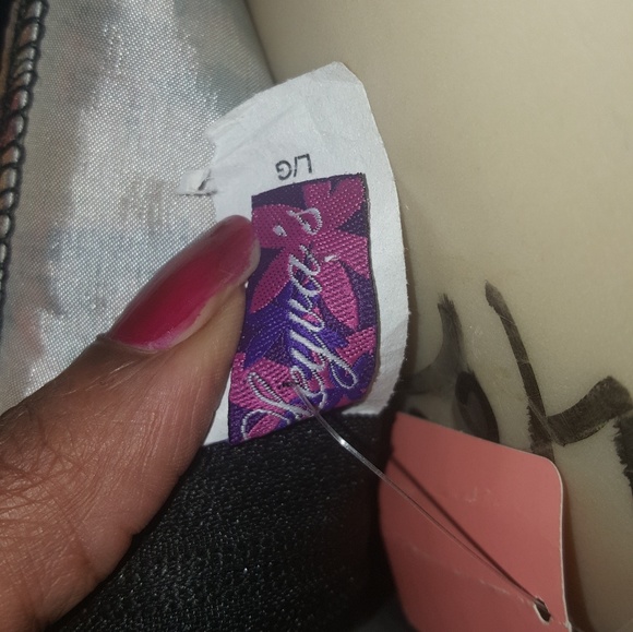 Top - Picture 4 of 4