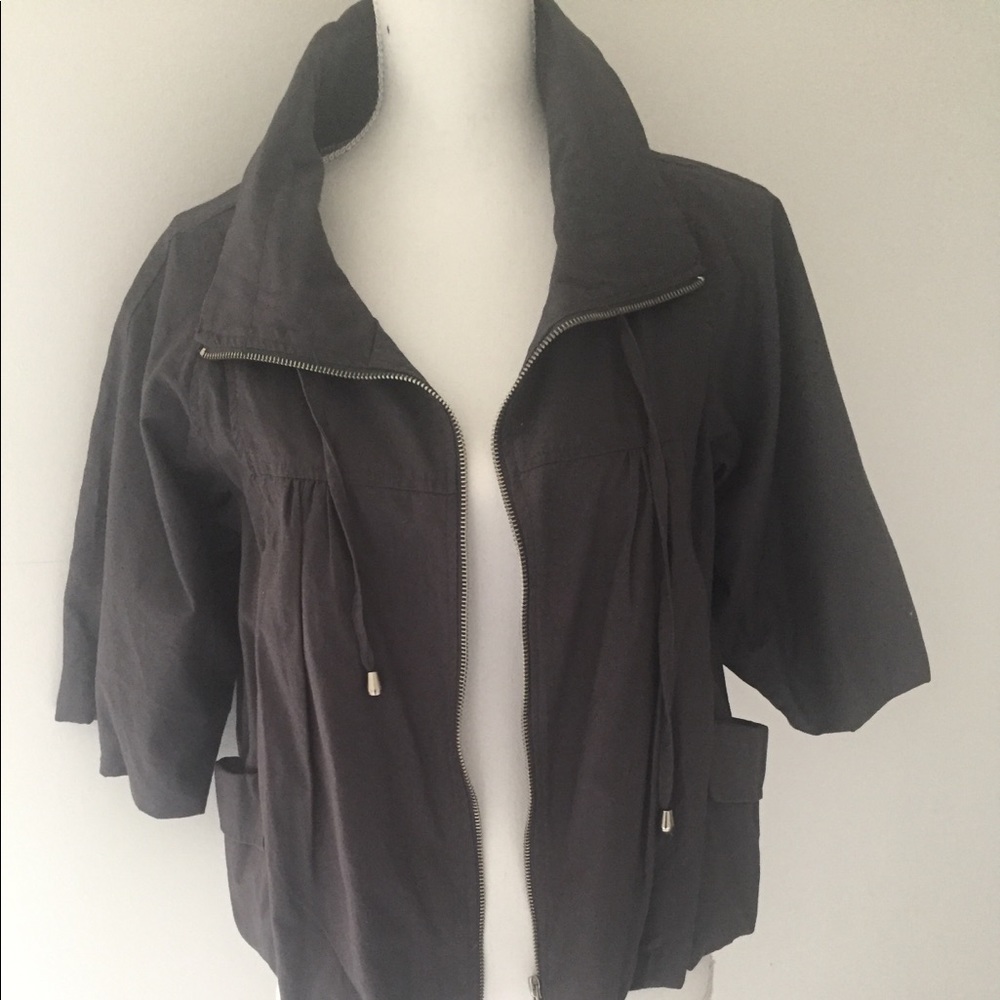 Elbow sleeve light weight jacket medium