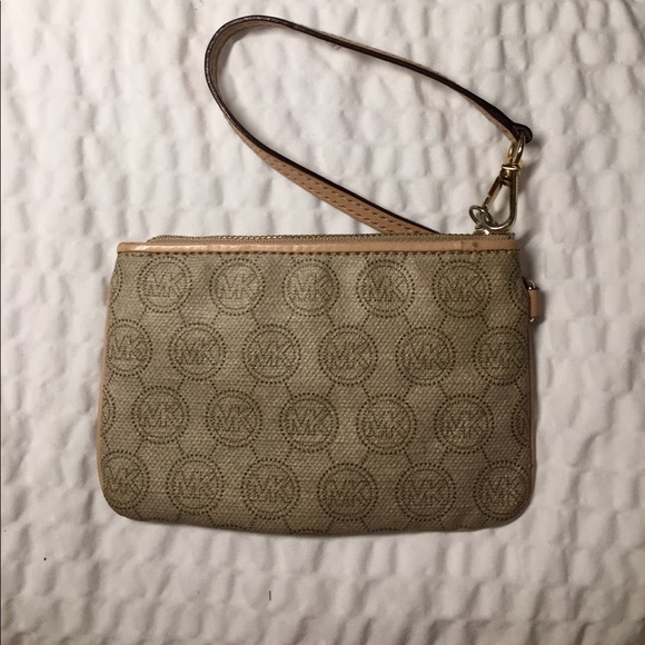 Michael Kors Wristlet - Picture 3 of 5
