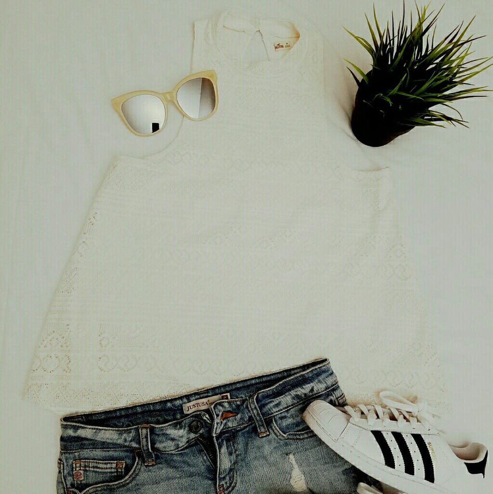Hollister shirt