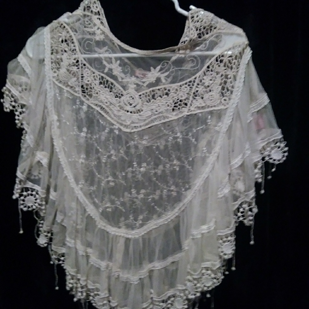 Lil overcoats n lace shaw