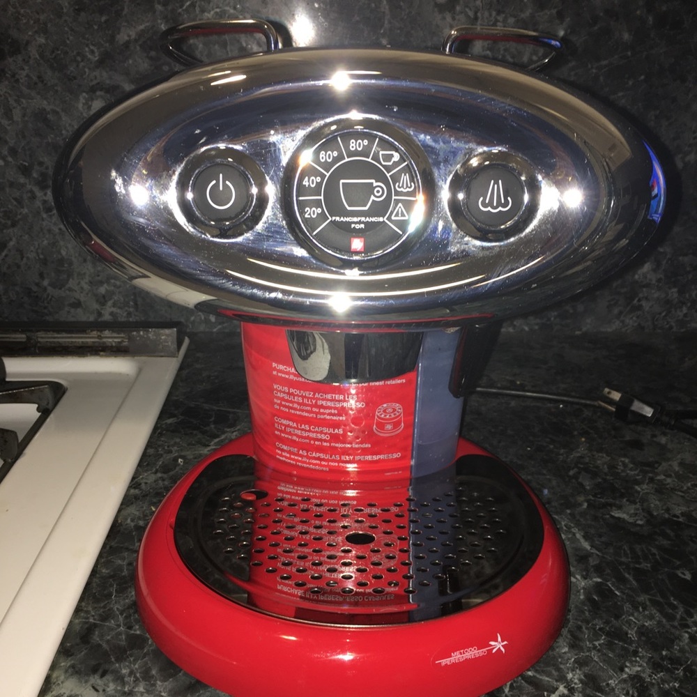 Illy Espresso Machine