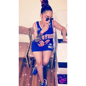 Meet your Posher, Jenny